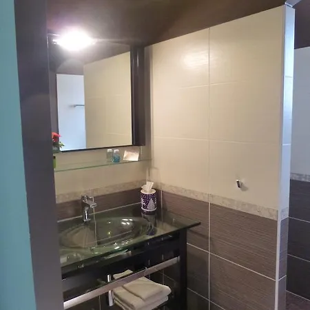 Domaine De Flo Adult A Partir De 16 Ans فندق مبيت وإفطار 3*